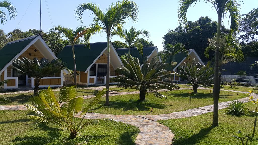 Casavelion Hotel Karimunjawa Exterior foto