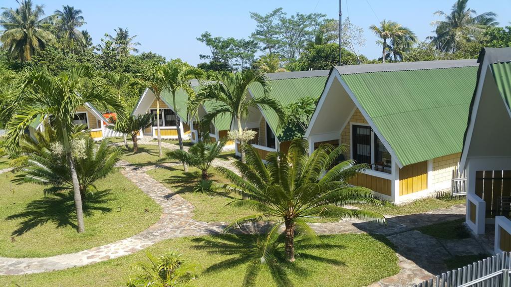 Casavelion Hotel Karimunjawa Exterior foto